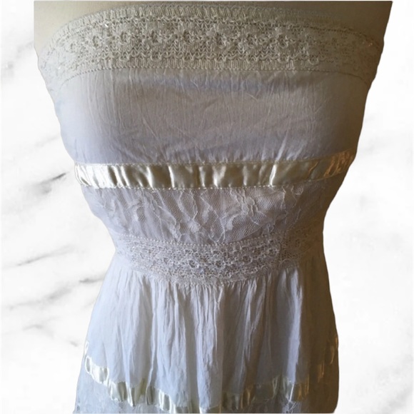 TWO OF US New York Boho Embroidery Lace White Dress - Picture 6 of 7
